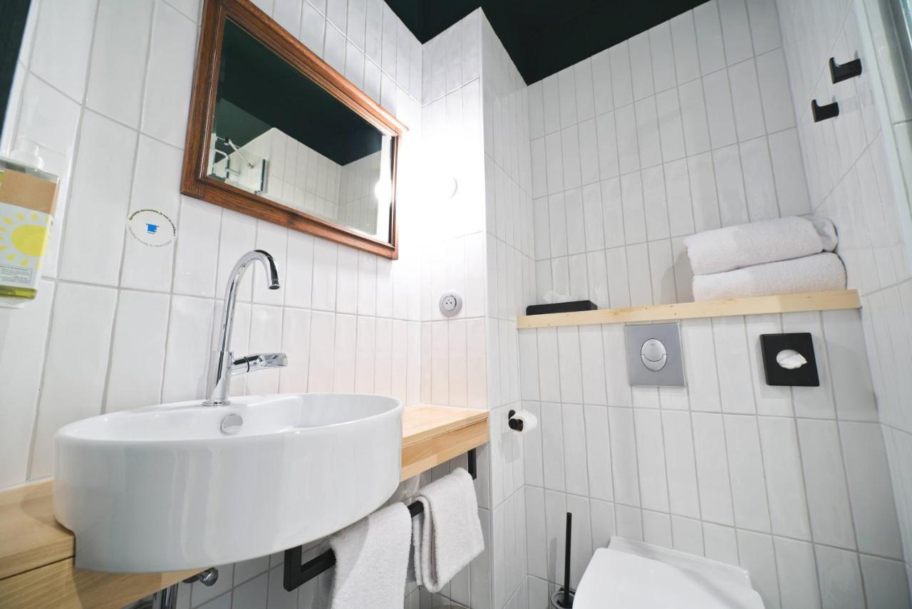 Greet Hotel Cernay Mulhouse Esterno foto